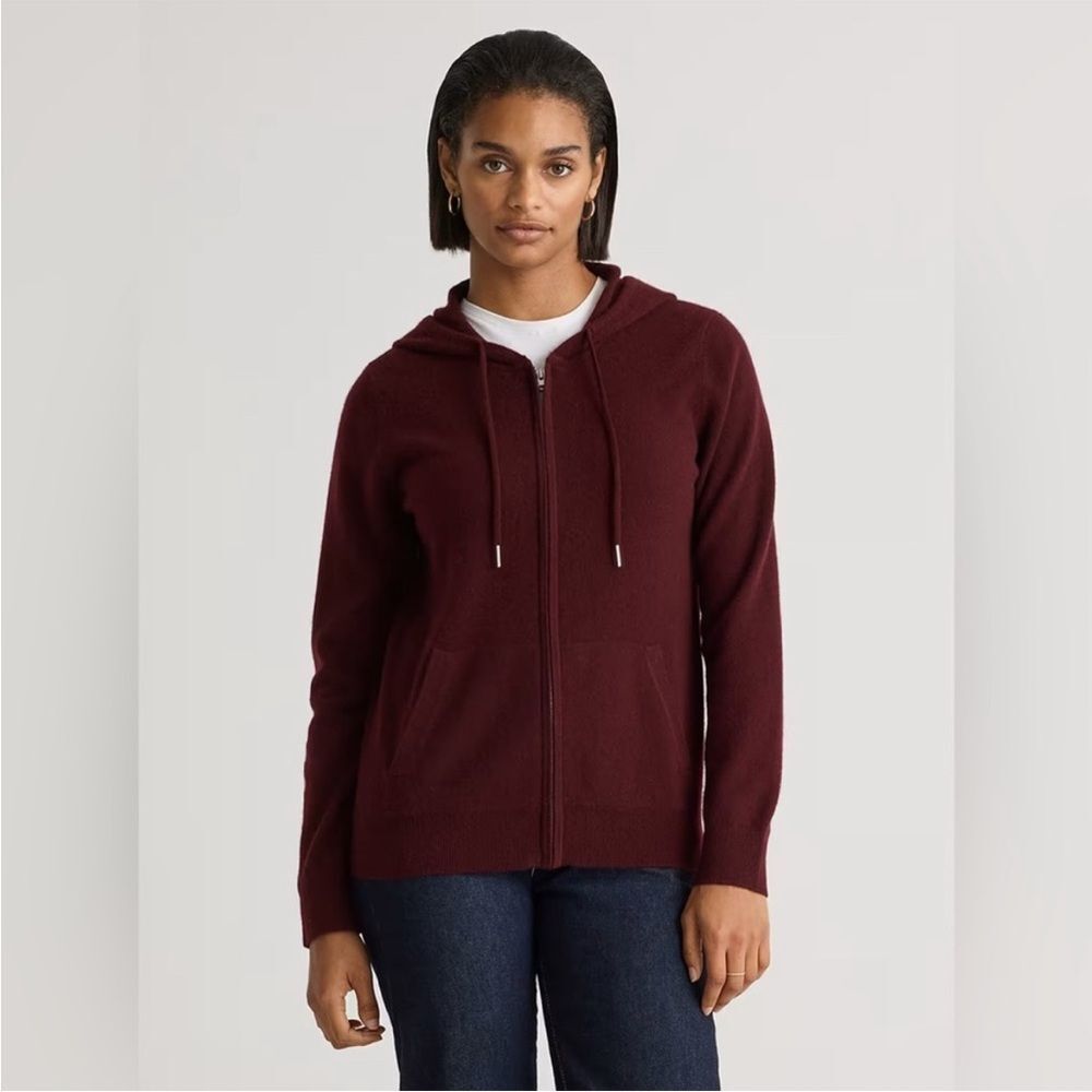 NWT Quince Mongolian Cashmere Full-Zip Hoodie
Rich Burgundy Size XS